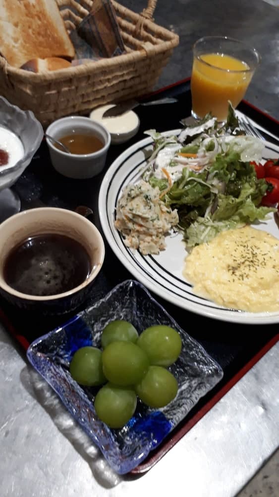 Breakfast meal