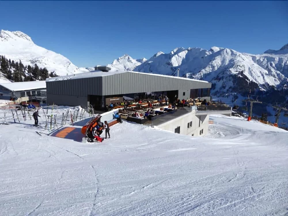 Snow and ski sports