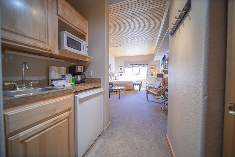 Private kitchenette