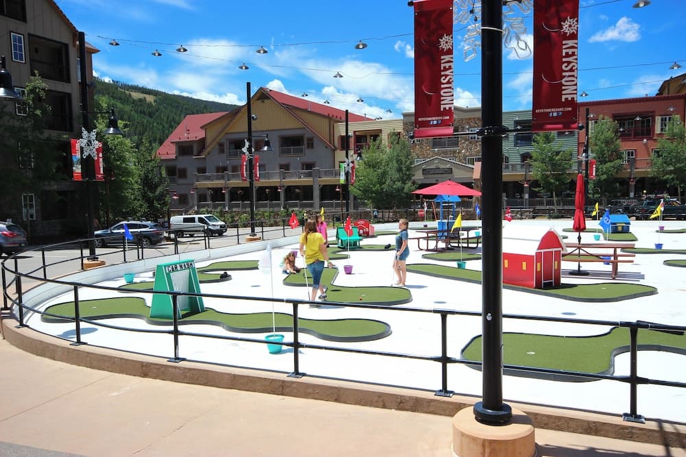 Children's play area - outdoor