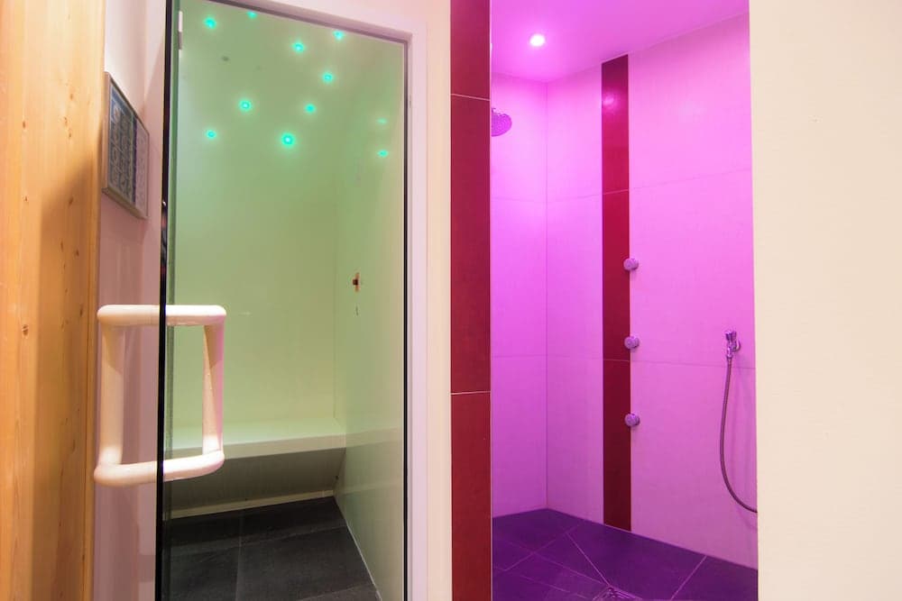 Steam room