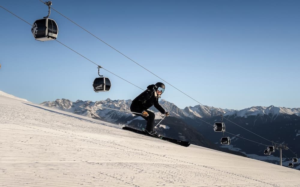 Snow and ski sports