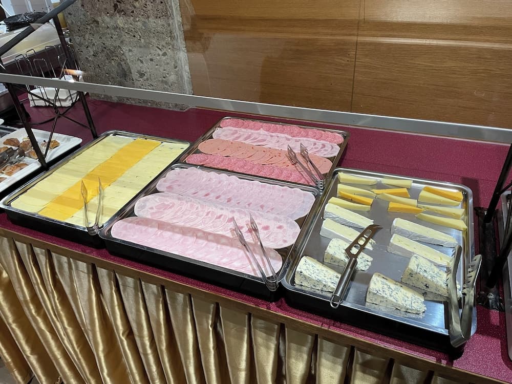 Breakfast buffet