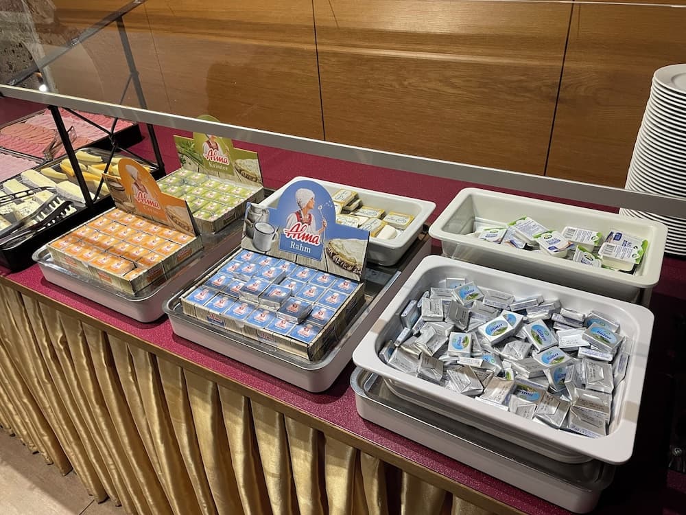 Breakfast buffet