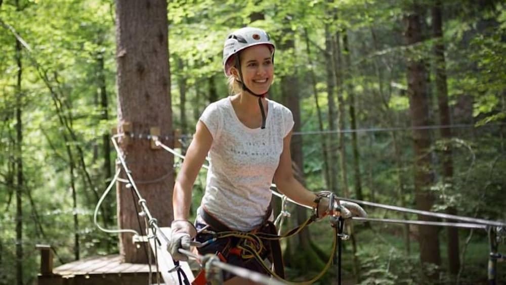 Ropes course (team building)