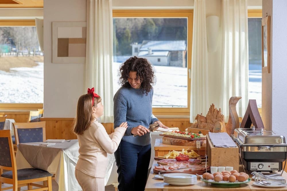 Breakfast buffet