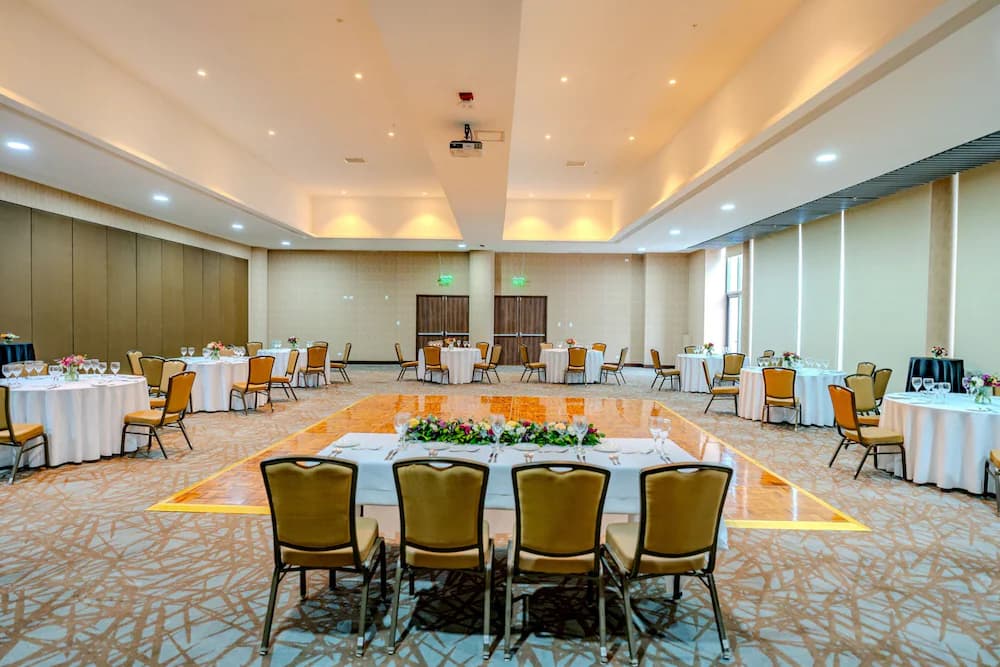 Meeting facility