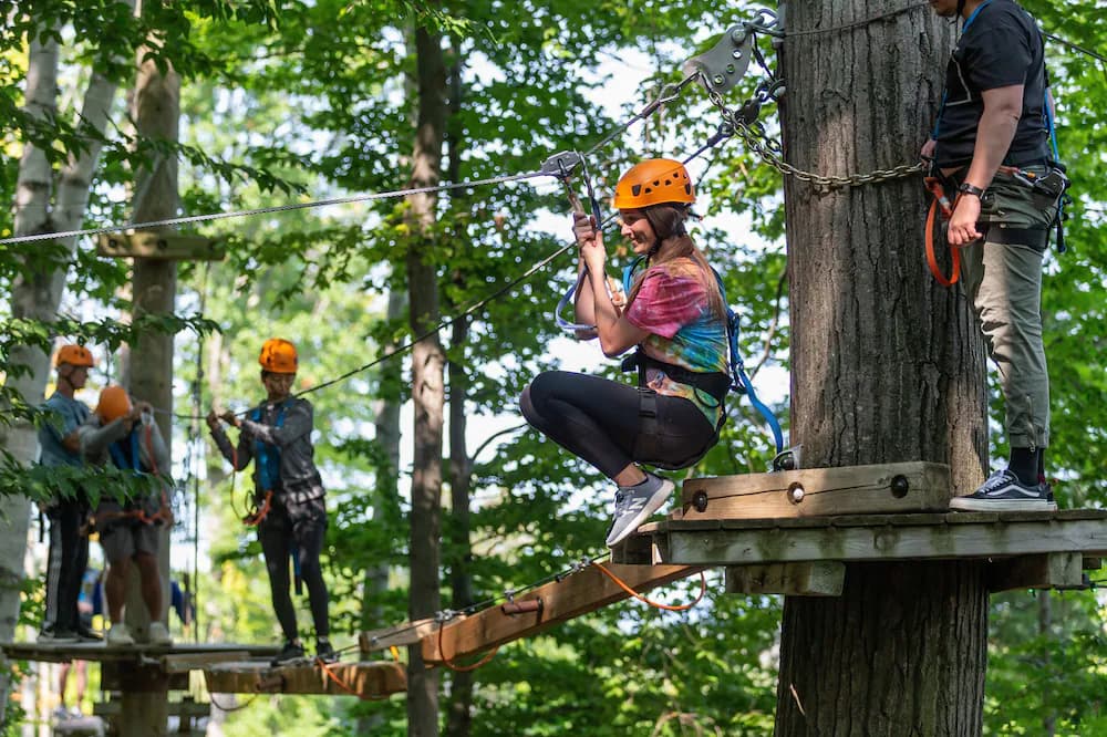 Ropes course (team building)