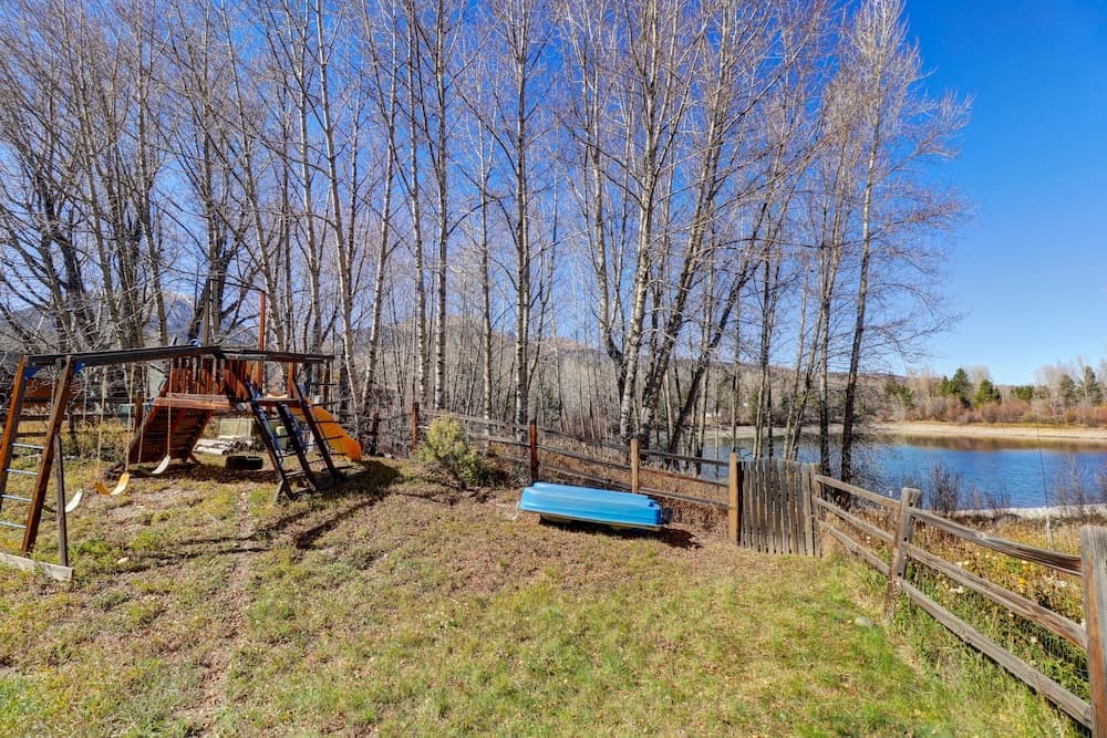 Children's play area - outdoor
