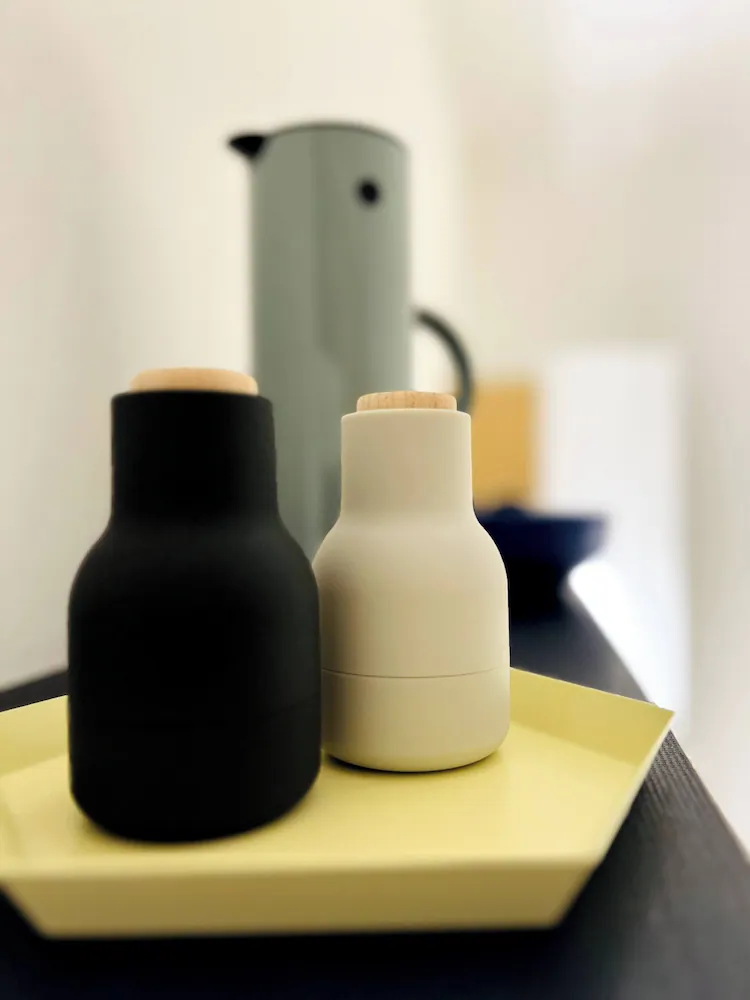 Bathroom amenities