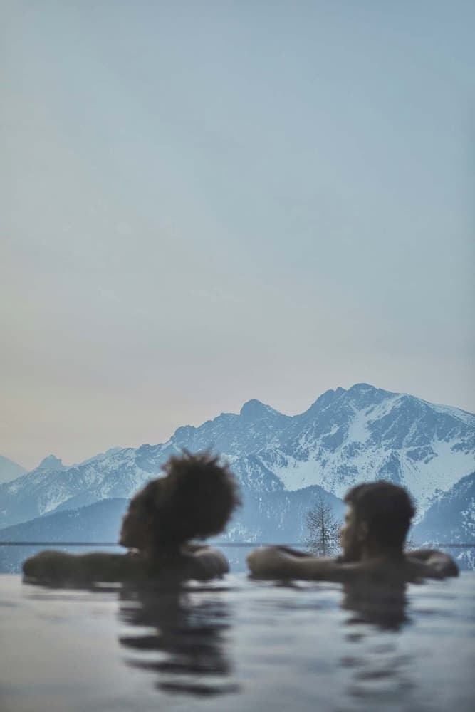 Infinity pool