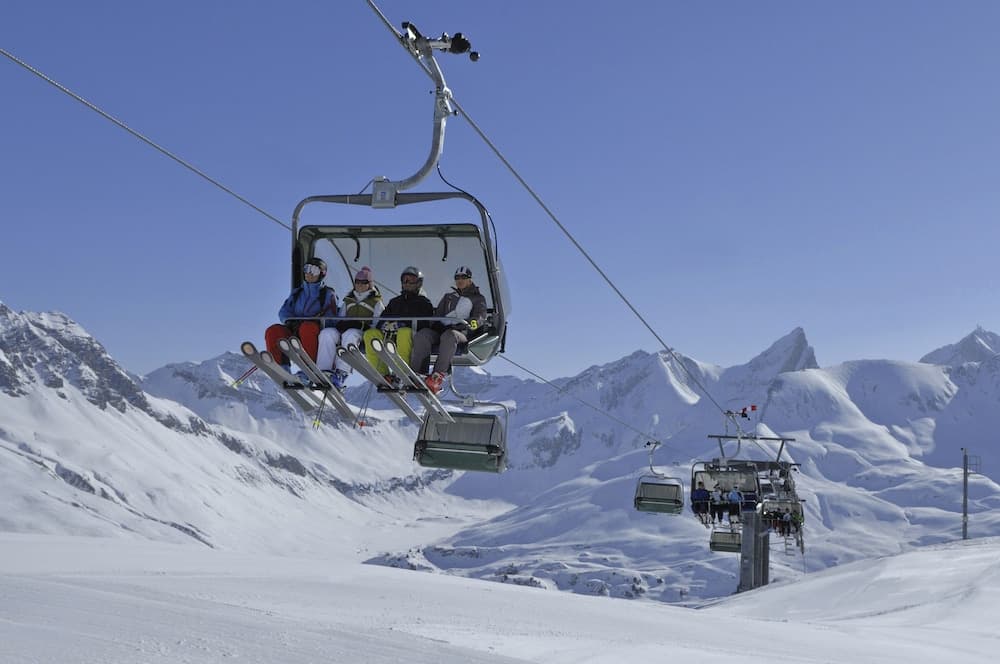 Snow and ski sports