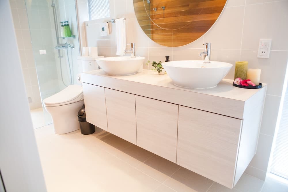 Bathroom sink