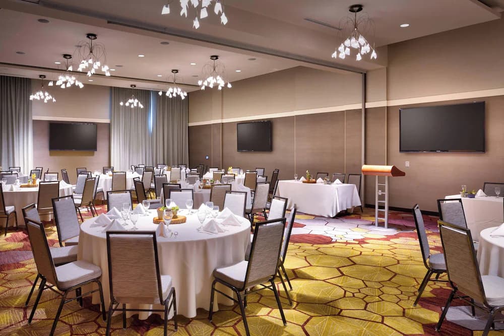 Meeting facility