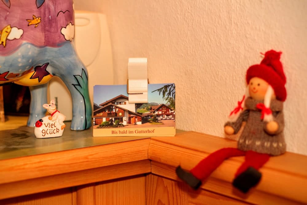 Concierge desk
