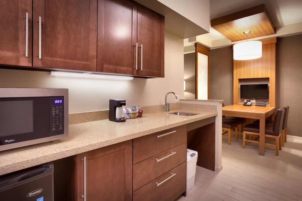 Private kitchenette