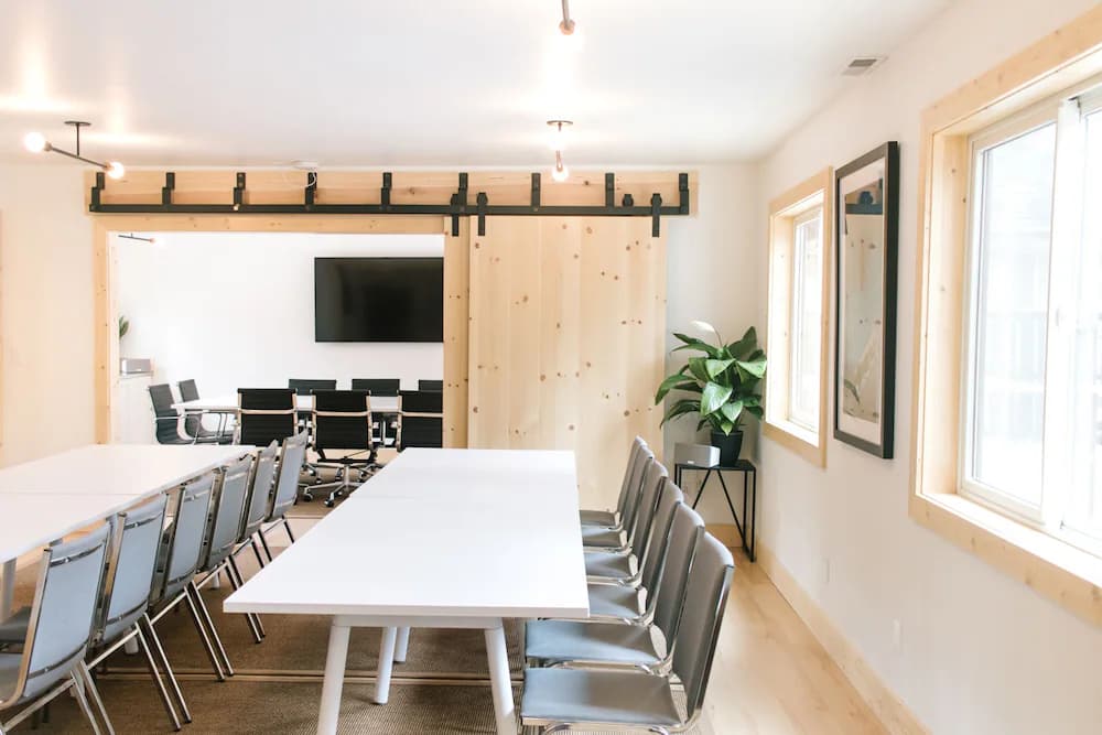 Meeting facility
