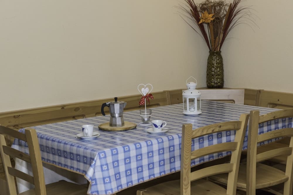 In-room dining
