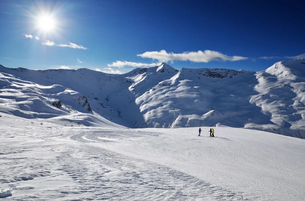 Snow and ski sports