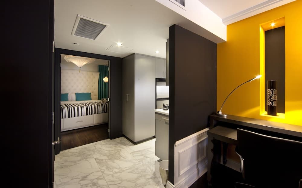 Private kitchenette