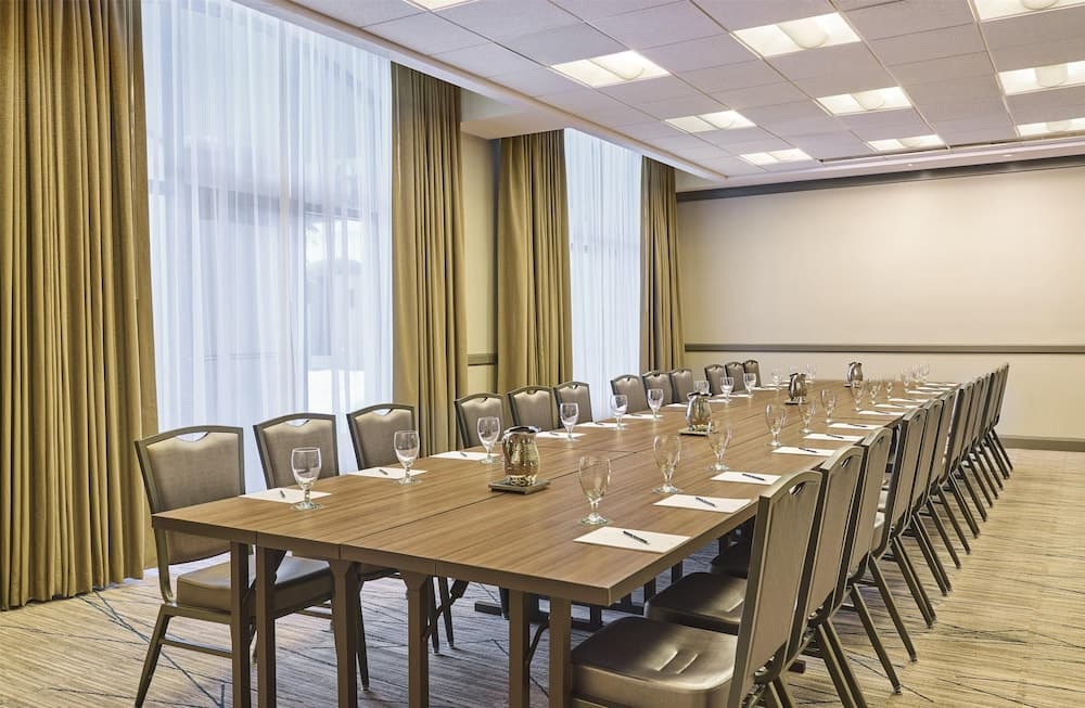Meeting facility