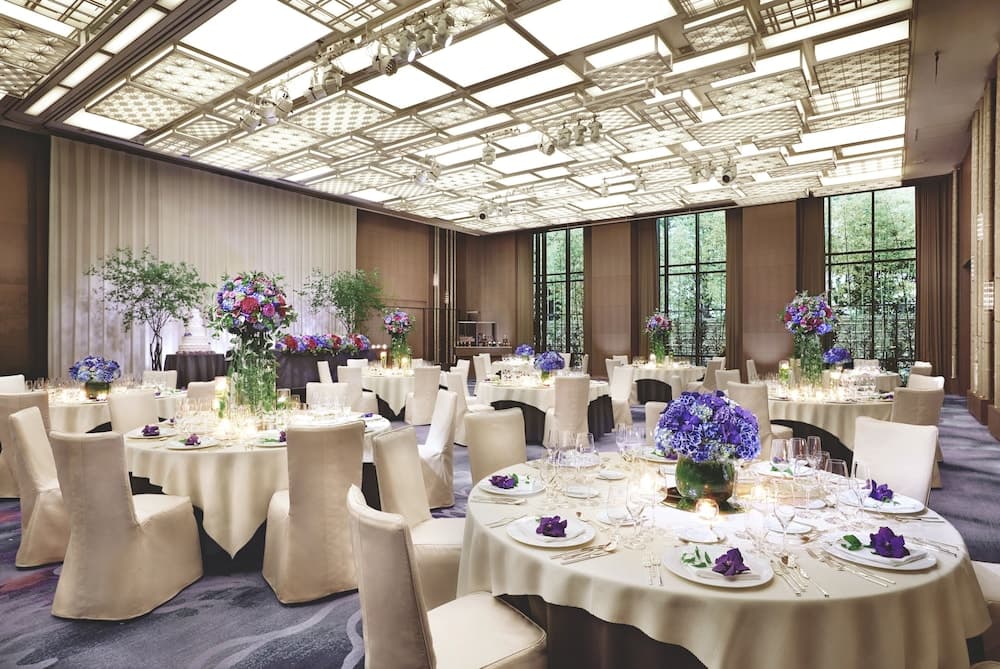 Indoor wedding