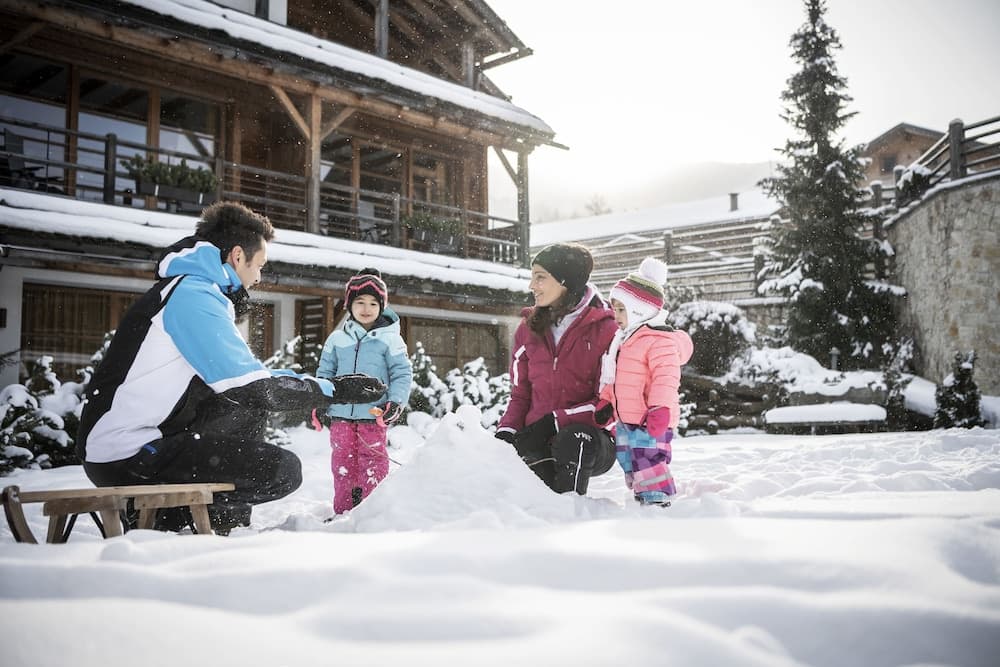 Snow and ski sports