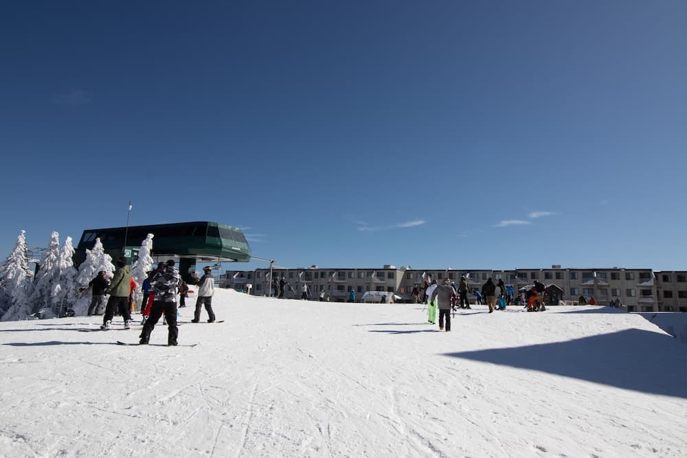 Snow and ski sports