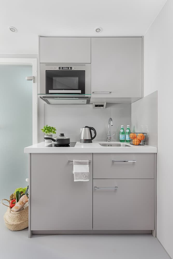 Private kitchenette