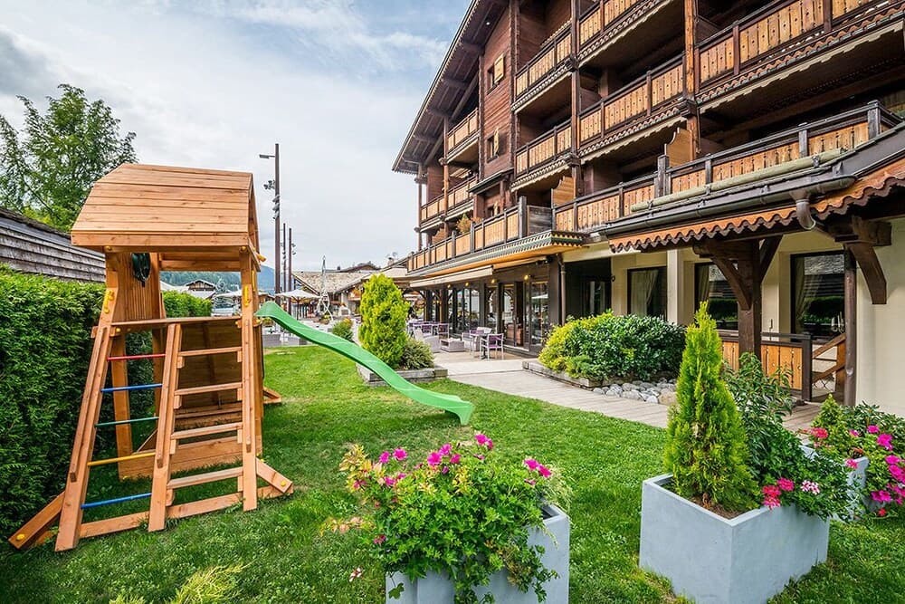 Children's play area - outdoor