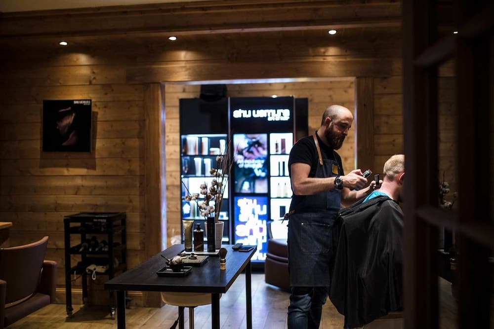 Hair salon