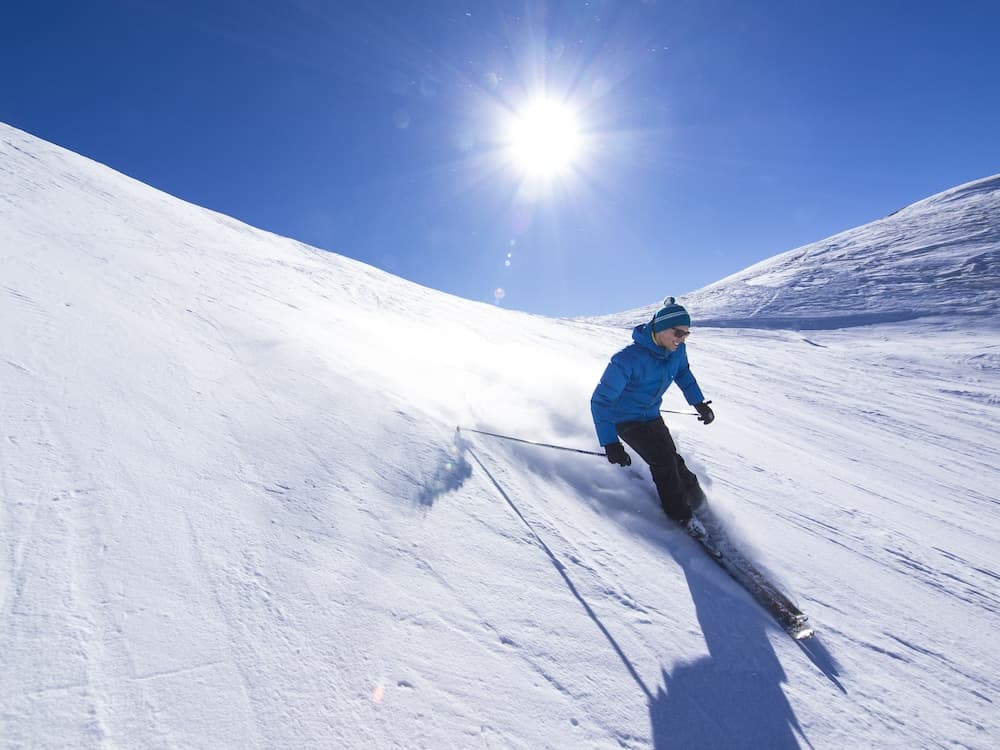 Snow and ski sports
