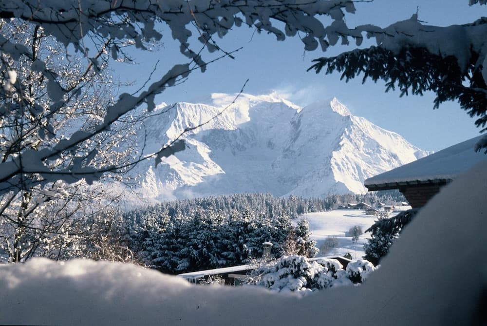 Skiing