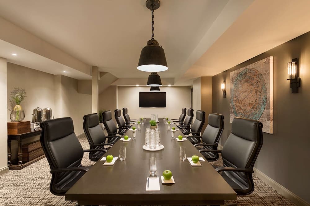 Meeting facility