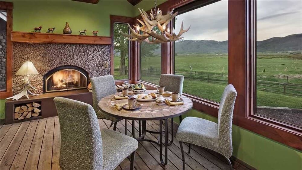 In-room dining