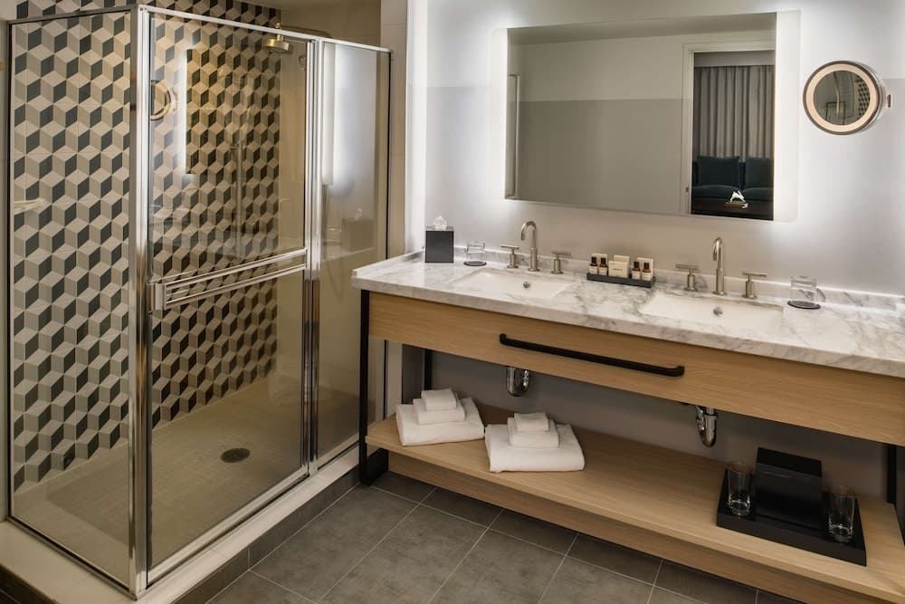 Bathroom shower