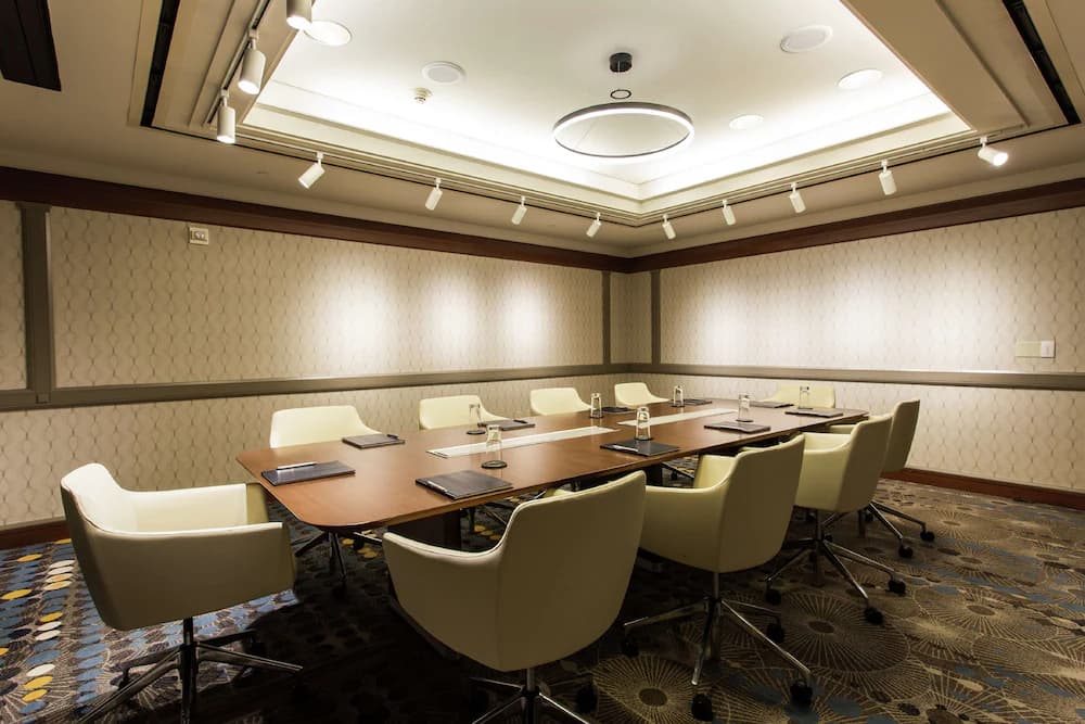 Meeting facility