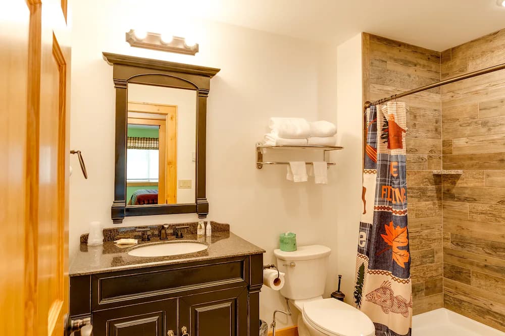 Bathroom sink