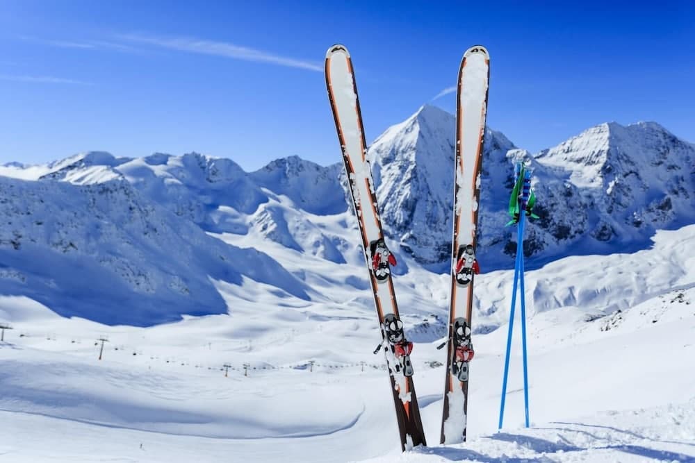 Snow and ski sports
