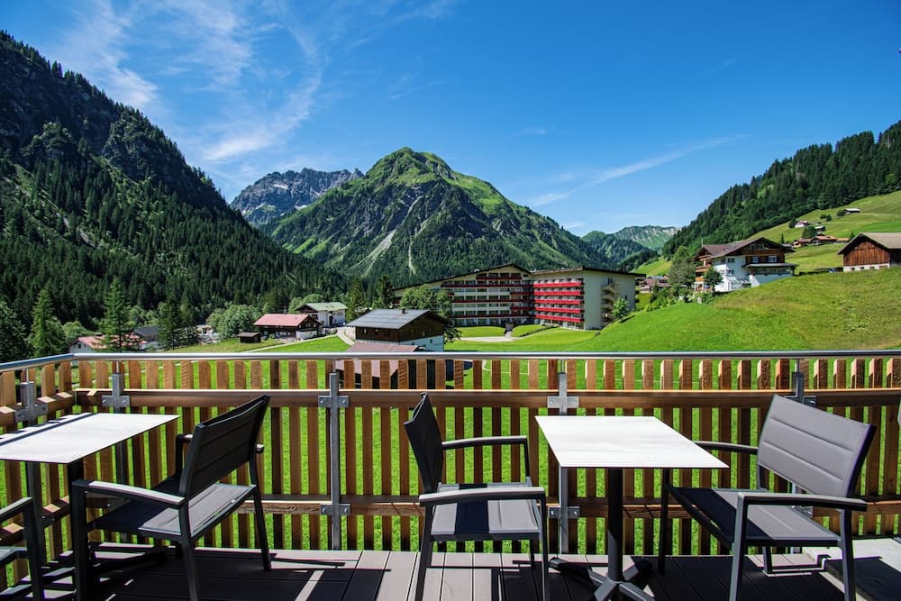 Sundeck