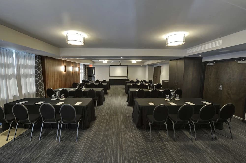 Meeting facility