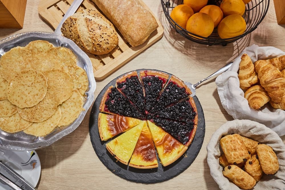 Breakfast buffet