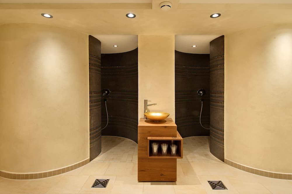 Vichy shower