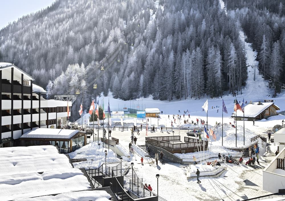Skiing