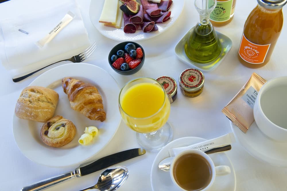 Breakfast meal