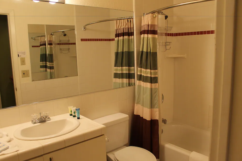 Bathroom sink