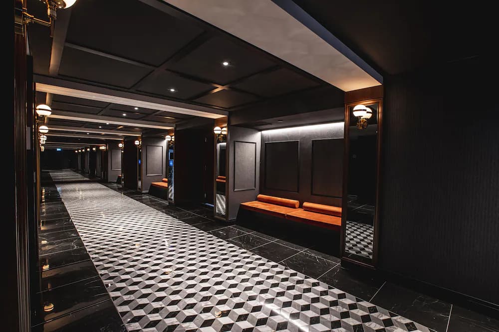 Banquet hall