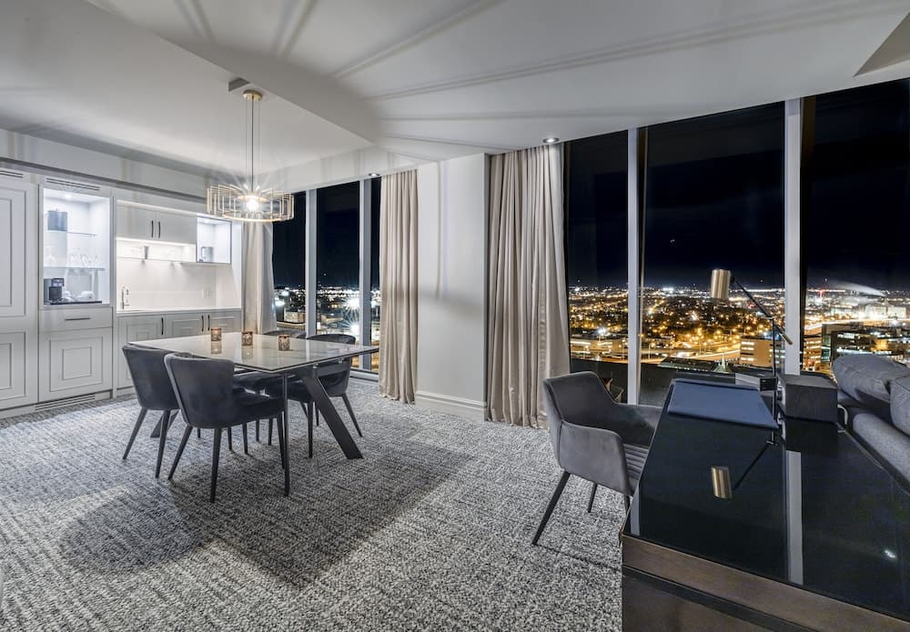 Private kitchenette