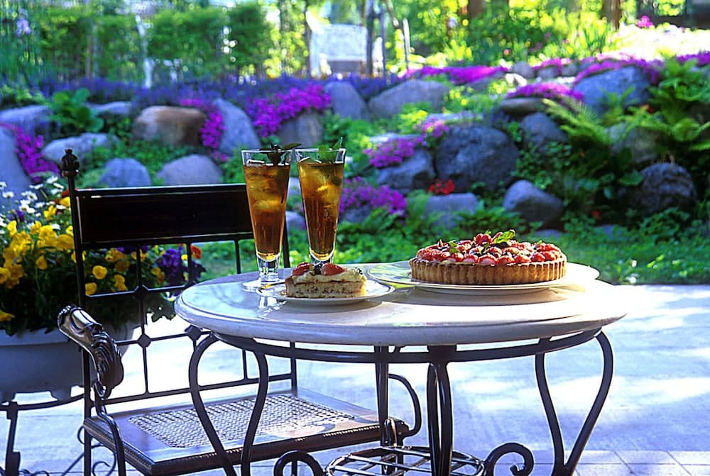 Cafe