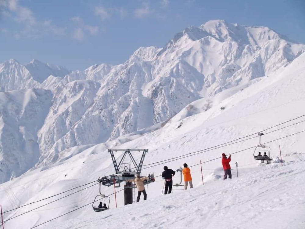 Snow and ski sports